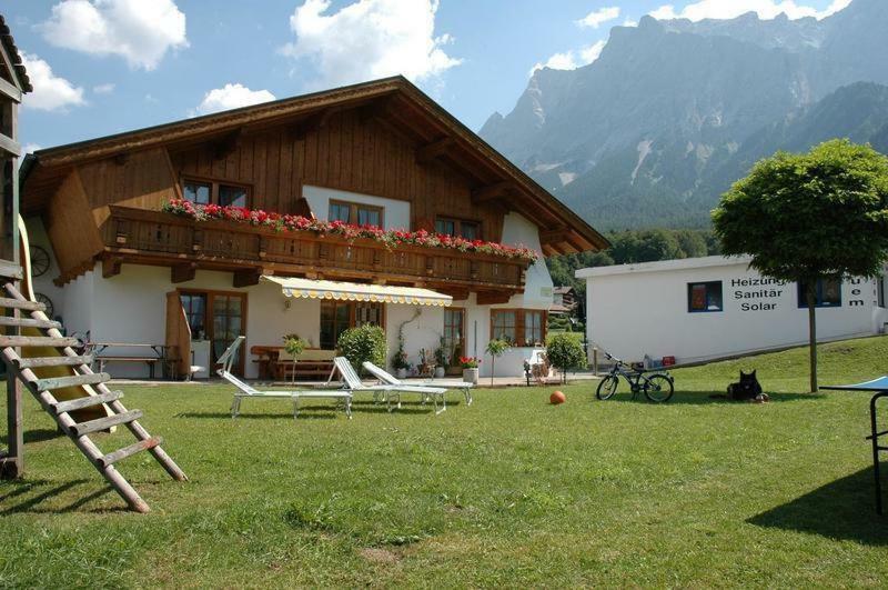 Haus Guem Apartamento Ehrwald Exterior foto